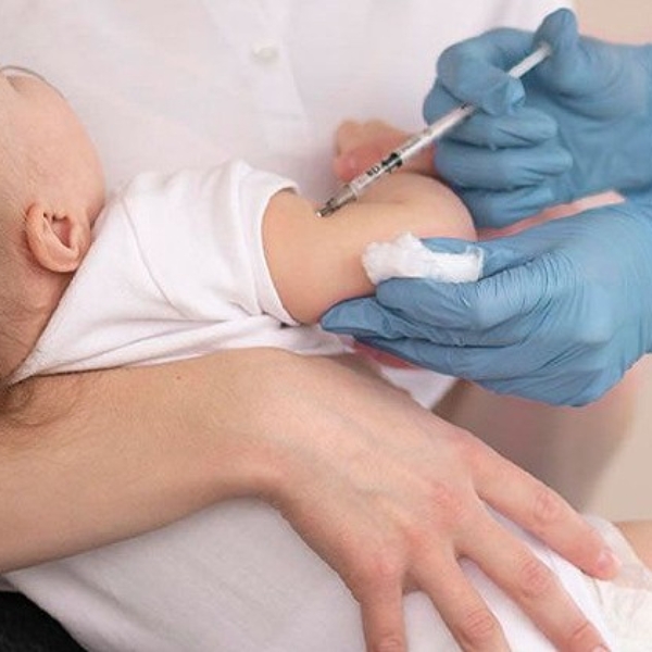 Tos-convulsa-vacunacion-bebe